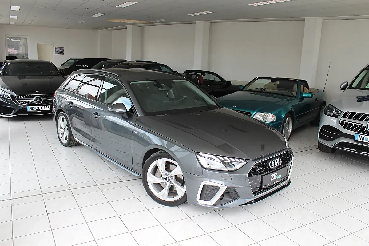 Audi A4 2021 photo 2