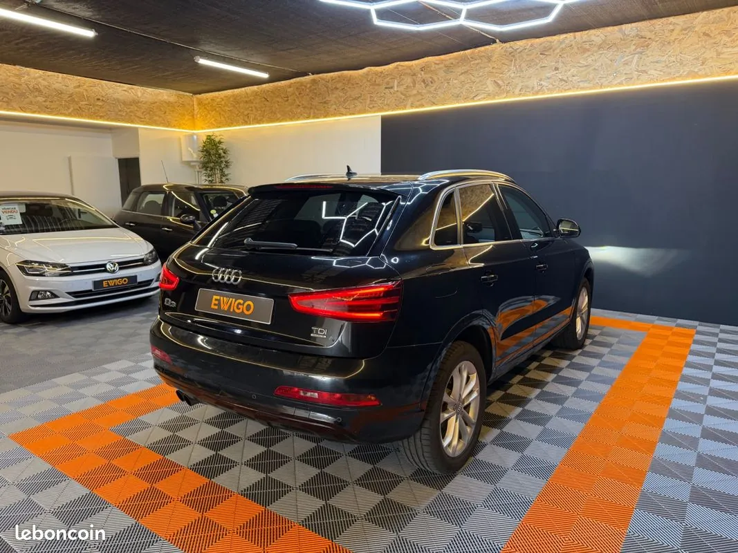 Audi Q3 2013 photo 2
