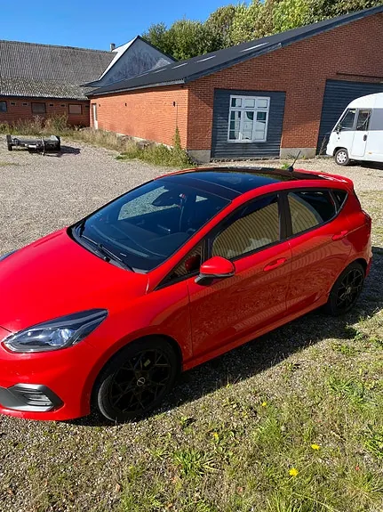 Ford Fiesta 2019 photo 2