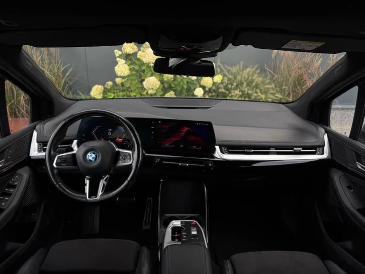 BMW 2 Series Active Tourer 2023 photo 2