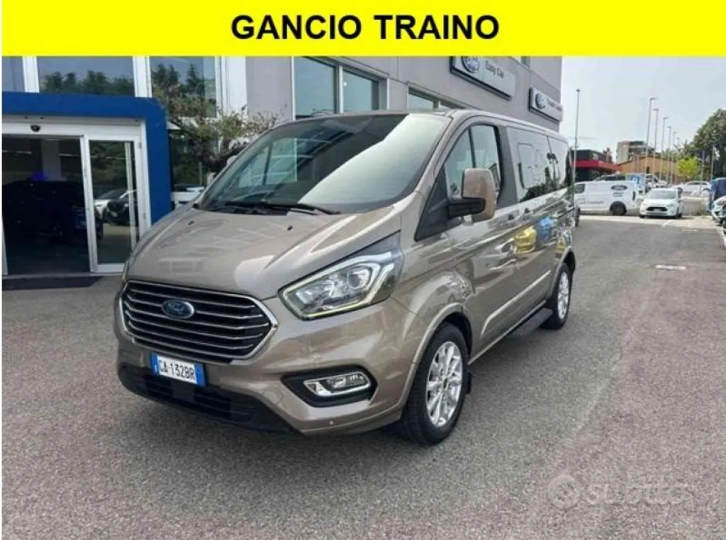 Ford Tourneo Custom