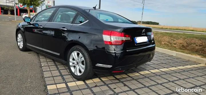 Citroen C5 2012 photo 2