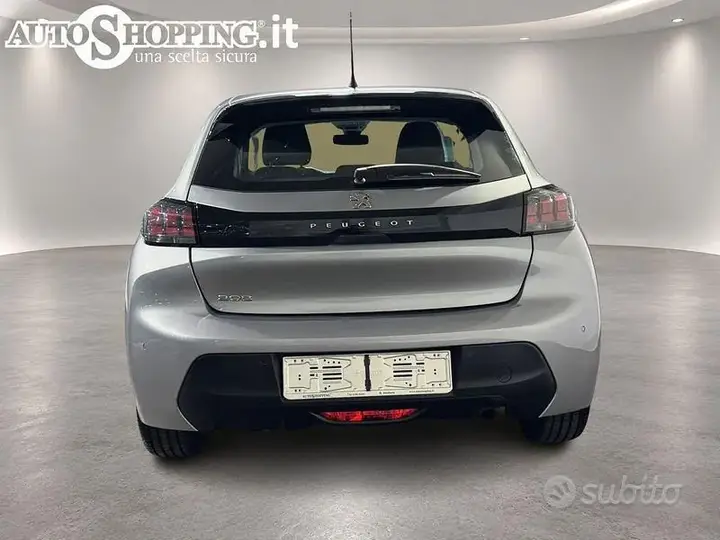 Peugeot 208 2022 photo 5
