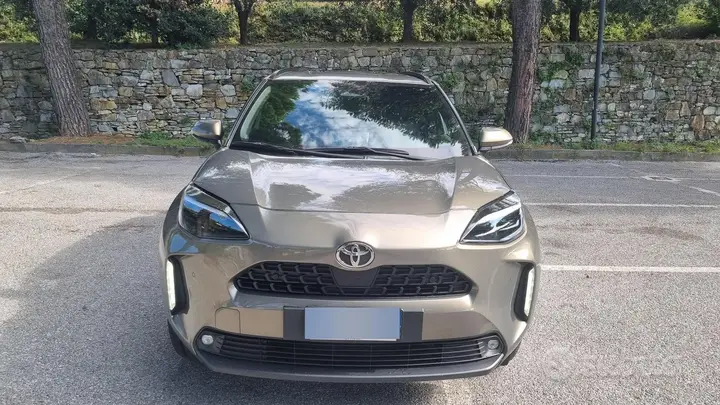 Toyota Yaris Cross 2024 photo 2