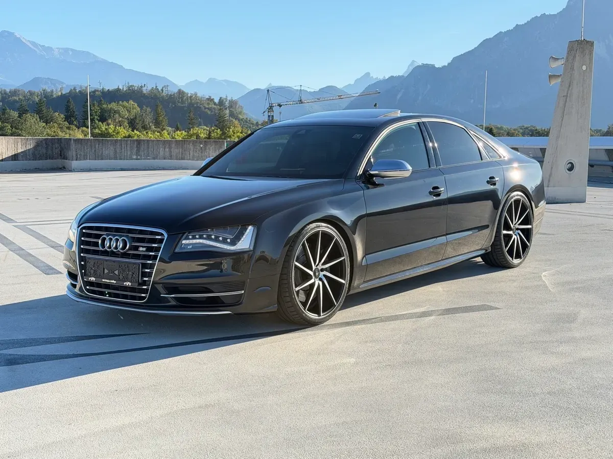 Audi A8
