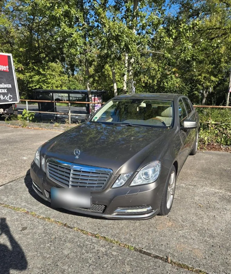 Mercedes-Benz E250 Elegance