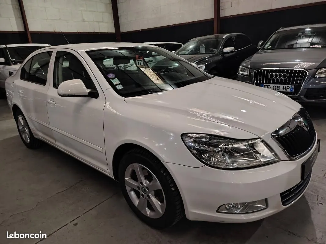 Skoda Octavia 2012 photo 3
