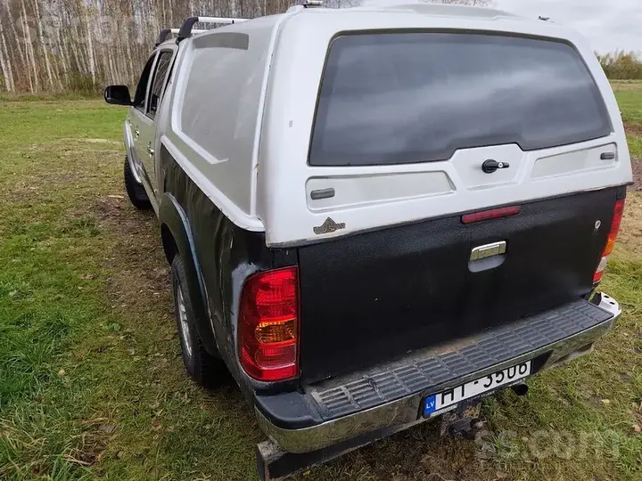 Toyota Hilux 2011 photo 5