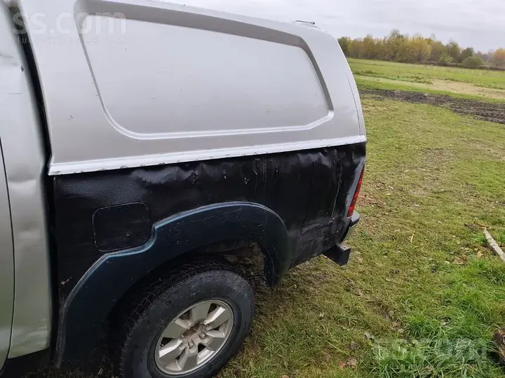 Toyota Hilux 2011 photo 4