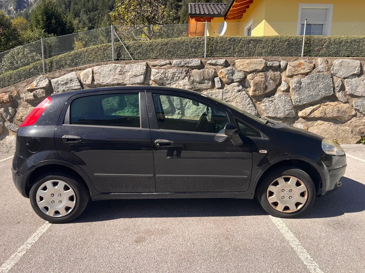 Fiat Punto 2006 photo 3