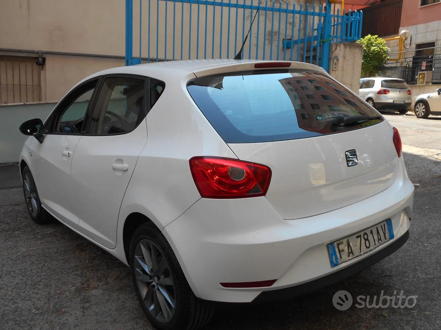 Seat Ibiza 2015 photo 4