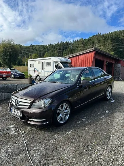 Mercedes-Benz C180 2011 photo 3