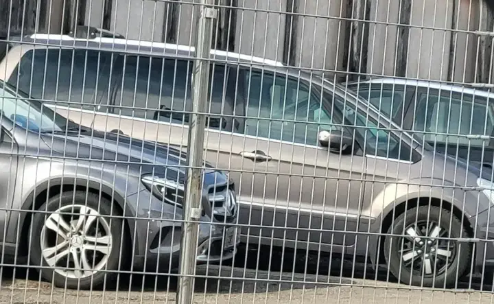 Ford Galaxy 2014 photo 2
