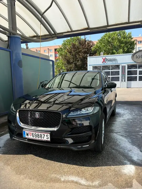 Jaguar F-Pace 2017 photo 3