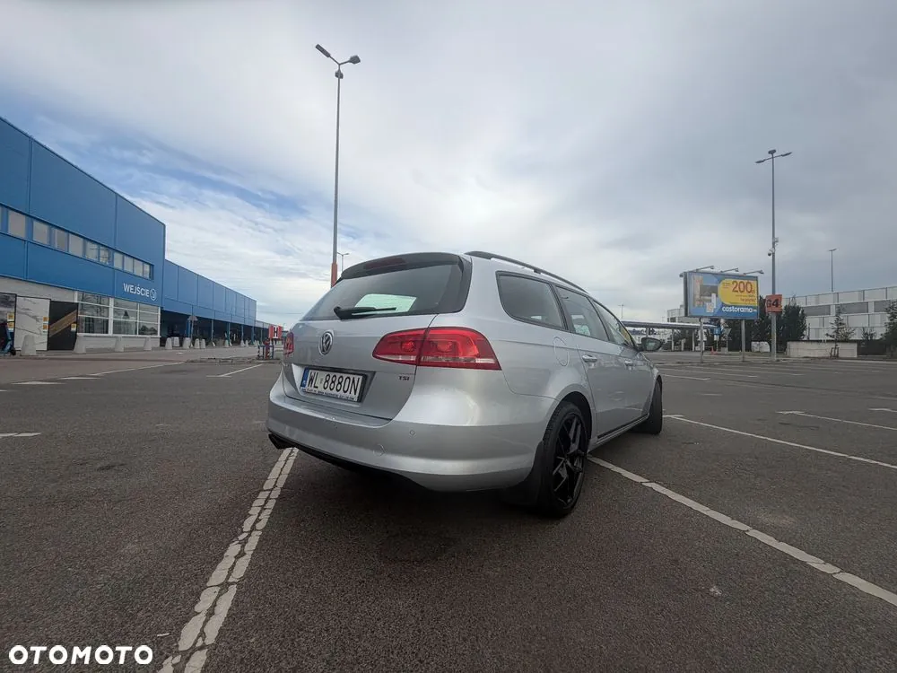 Volkswagen Passat 2011 photo 4
