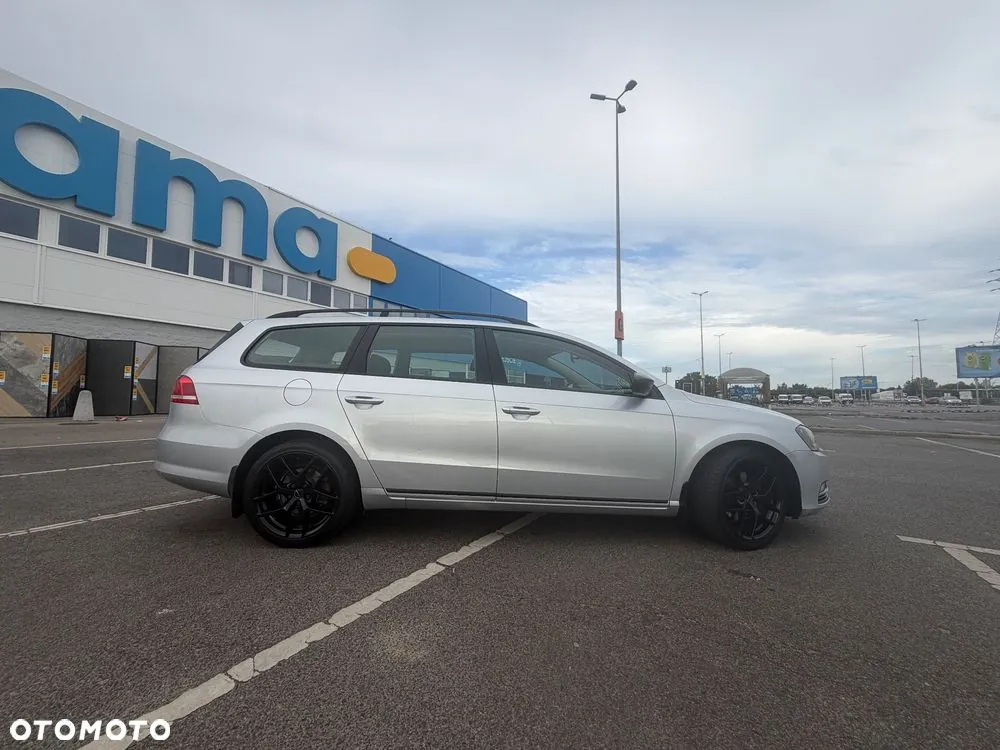 Volkswagen Passat 2011 photo 3