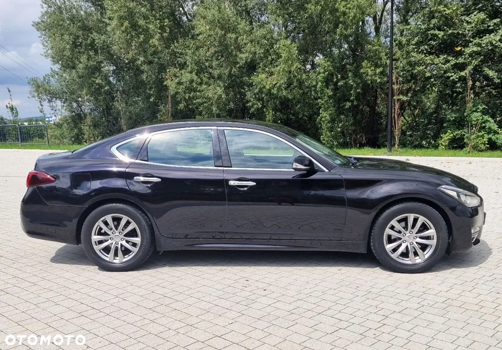 Infiniti Q70 2016 photo 4