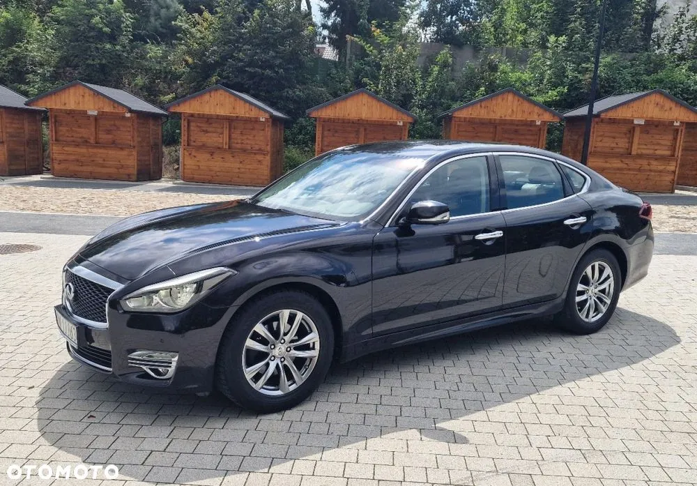 Infiniti Q70 2016 photo 3