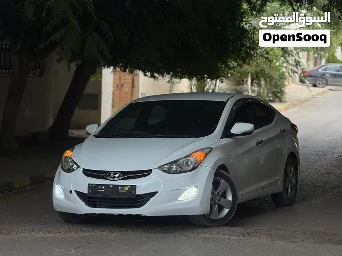 Hyundai Avante 2012 photo 4