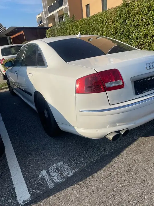 Audi A8 2005 photo 3