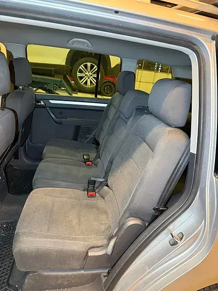 Volkswagen Touran 2005 photo 5