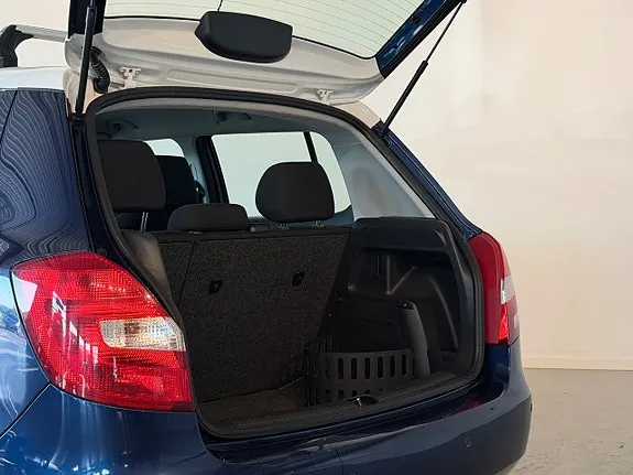 Skoda Fabia 2010 photo 5