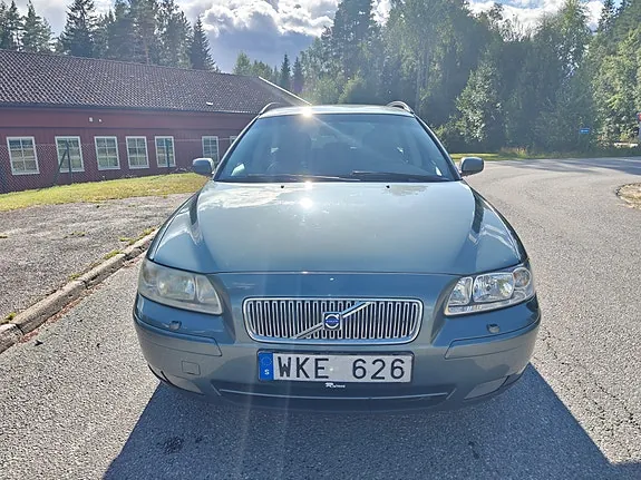 Volvo V70 2005 photo 2