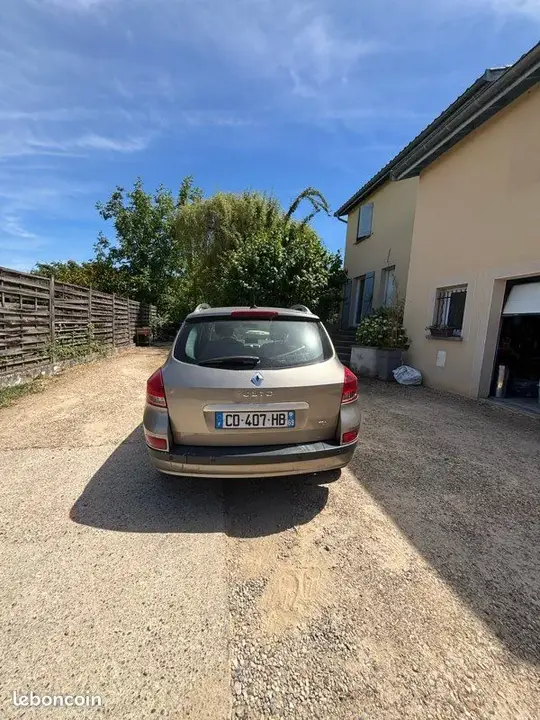 Renault Clio 2012 photo 3