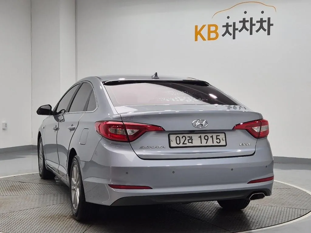 Hyundai Sonata 2015 photo 2