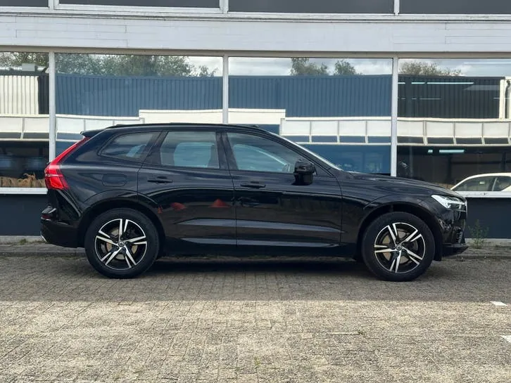Volvo Xc60 2020 photo 2