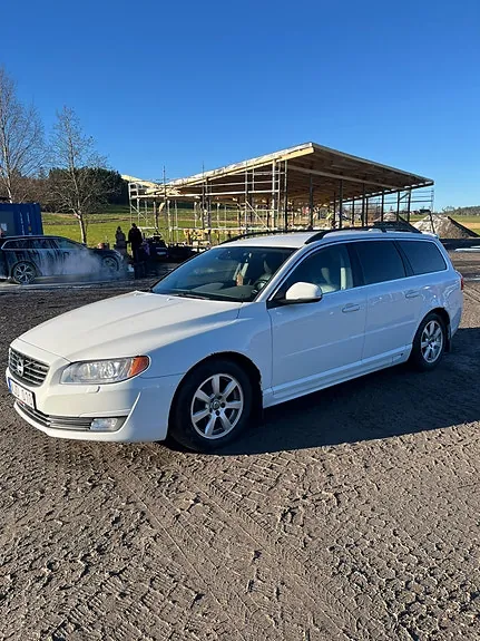 Volvo V70 2014 photo 5
