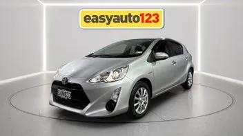 Toyota Aqua 2017 photo 4