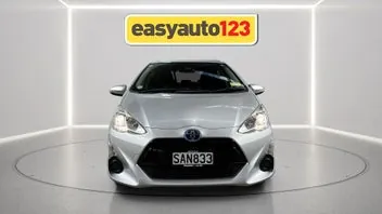 Toyota Aqua 2017 photo 3