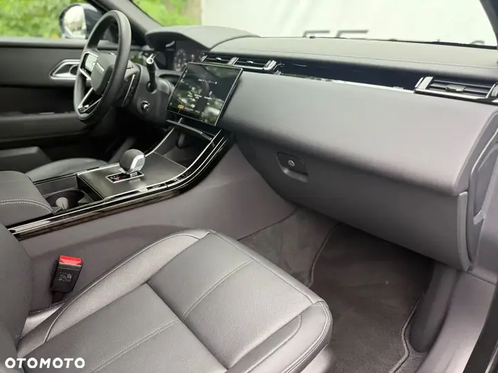 Land Rover Range Rover Velar 2026 photo 3