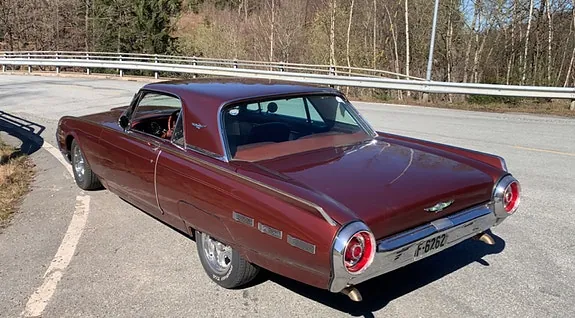 Ford Thunderbird 1962 photo 3