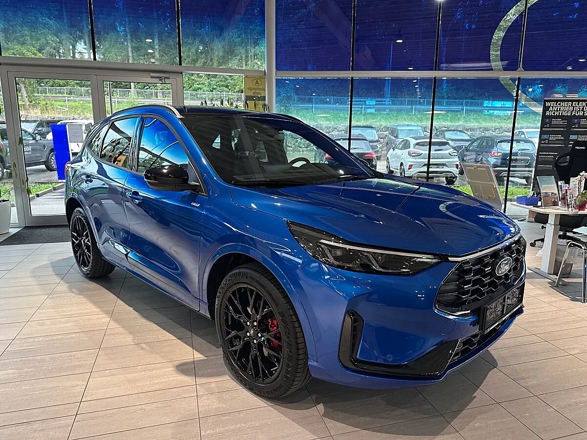 Ford Kuga 2024 photo 2