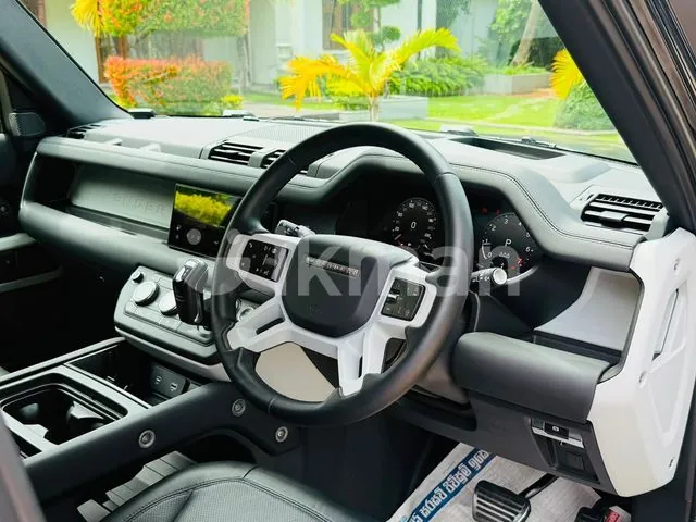 Land Rover Defender 2023 photo 4