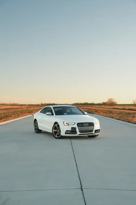 Audi S5 2013 photo 4