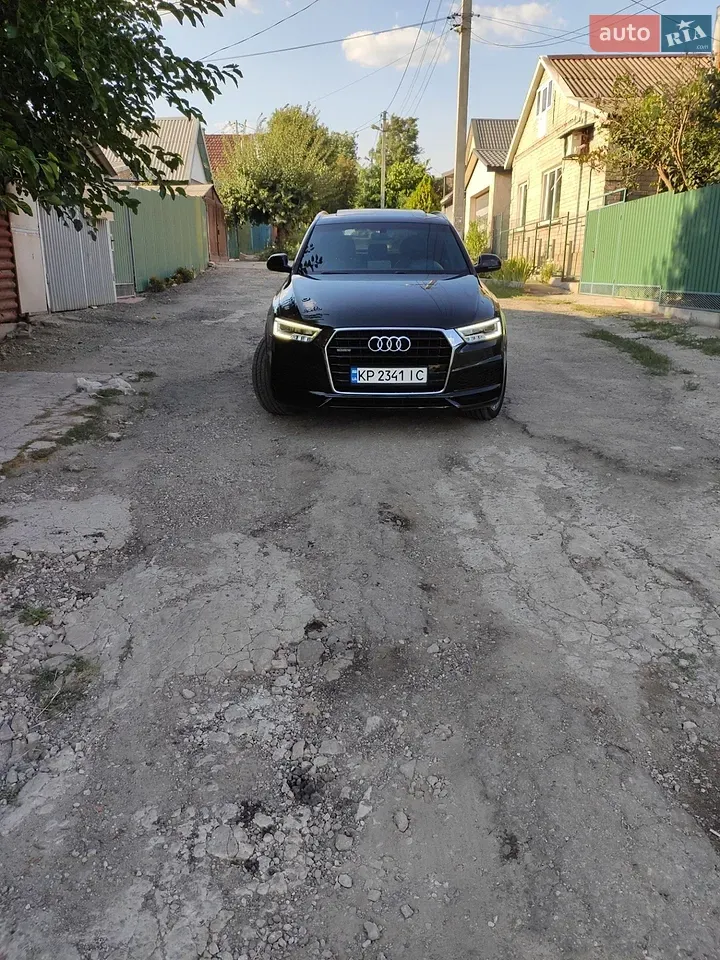 Audi Q3 2016 photo 2