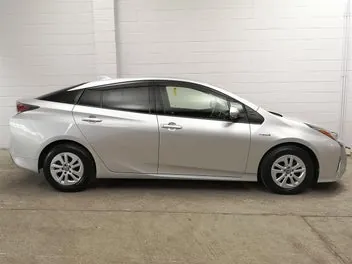 Toyota Prius 2017 photo 4