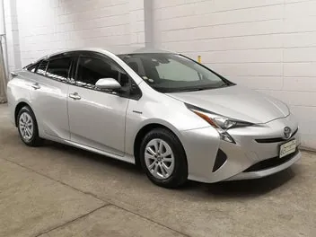 Toyota Prius 2017 photo 2