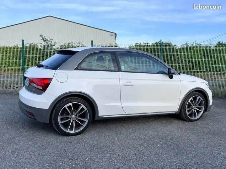 Audi A1 2015 photo 4
