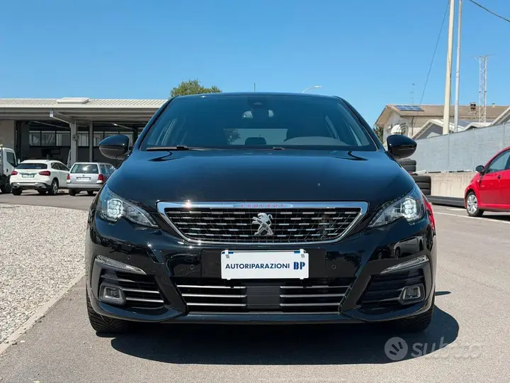 Peugeot 308 2019 photo 2