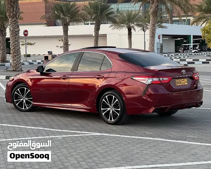 Toyota Camry 2018 photo 5