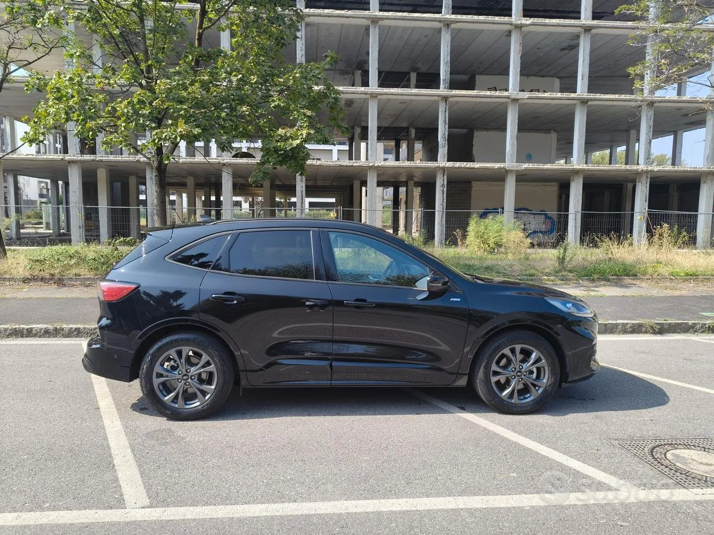 Ford Kuga 2023 photo 3