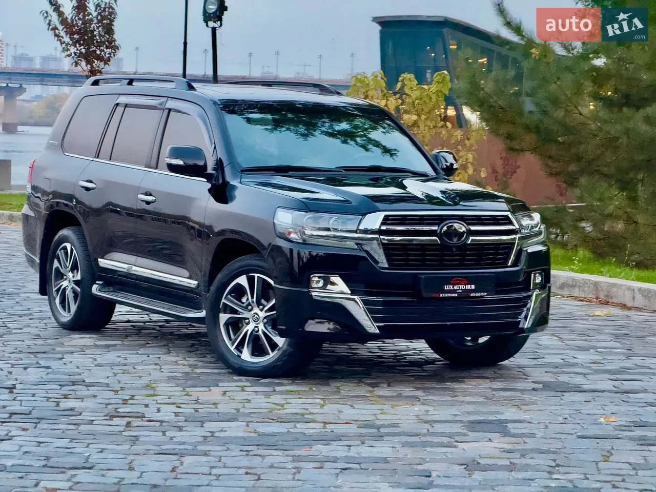 Toyota Land Cruiser 2020 photo 2