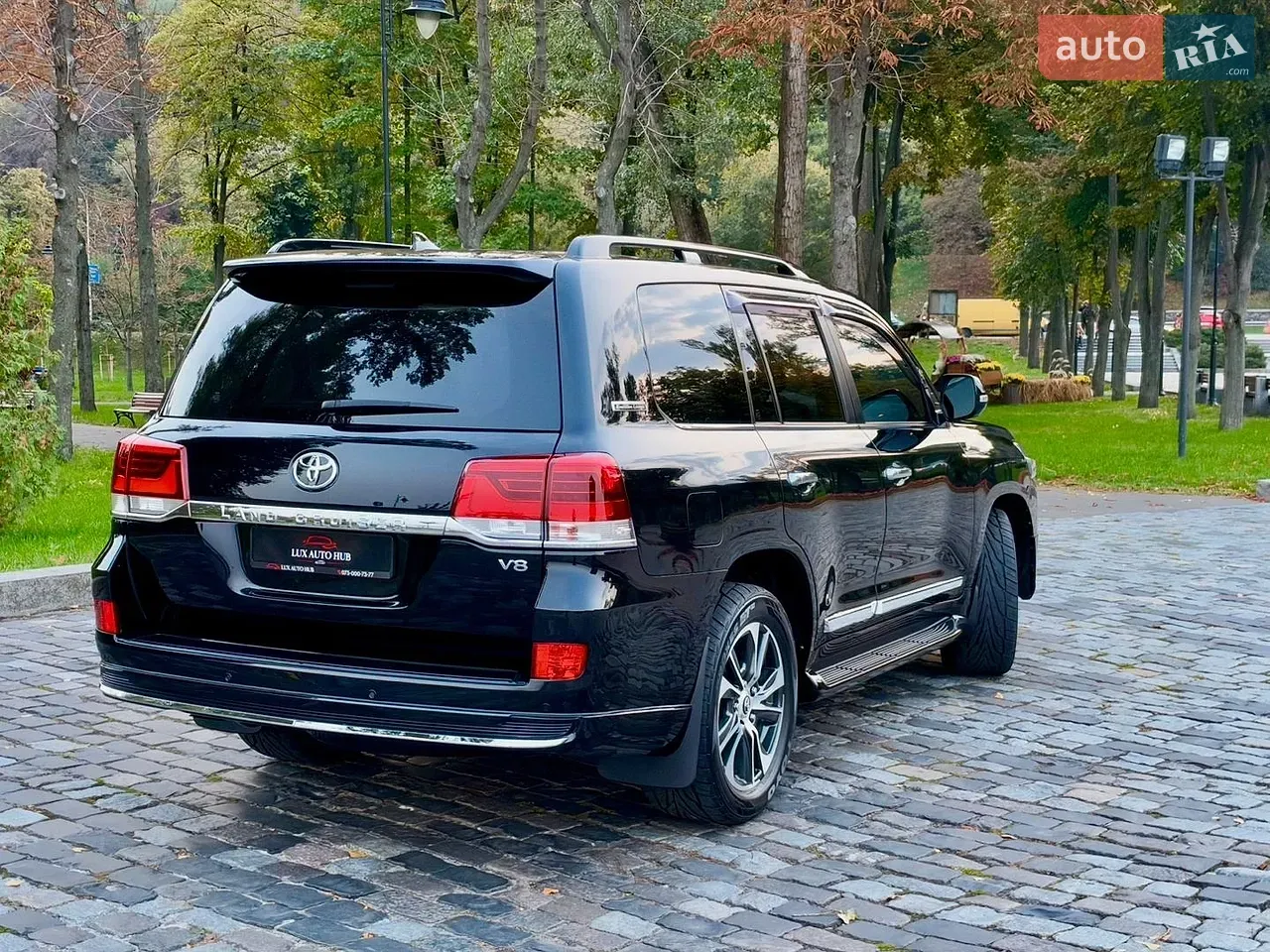 Toyota Land Cruiser 2020 photo 3