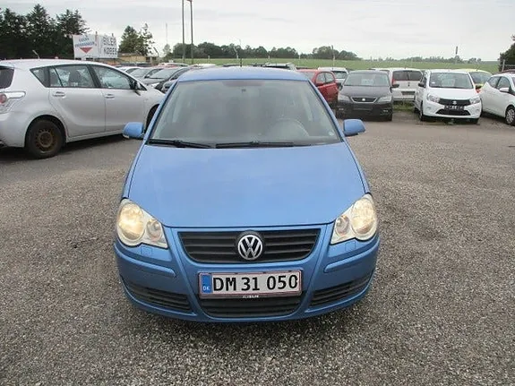 Volkswagen Polo 2007 photo 2