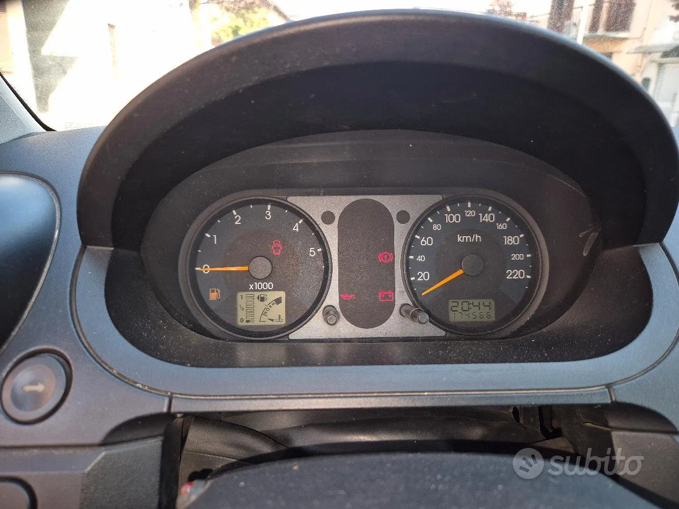 Ford Fiesta 2002 photo 4