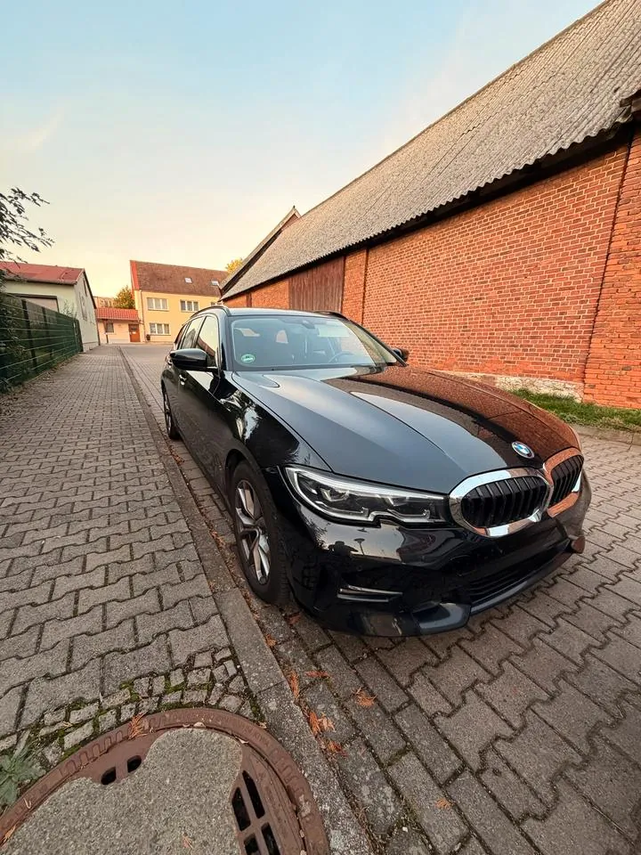 BMW 320I